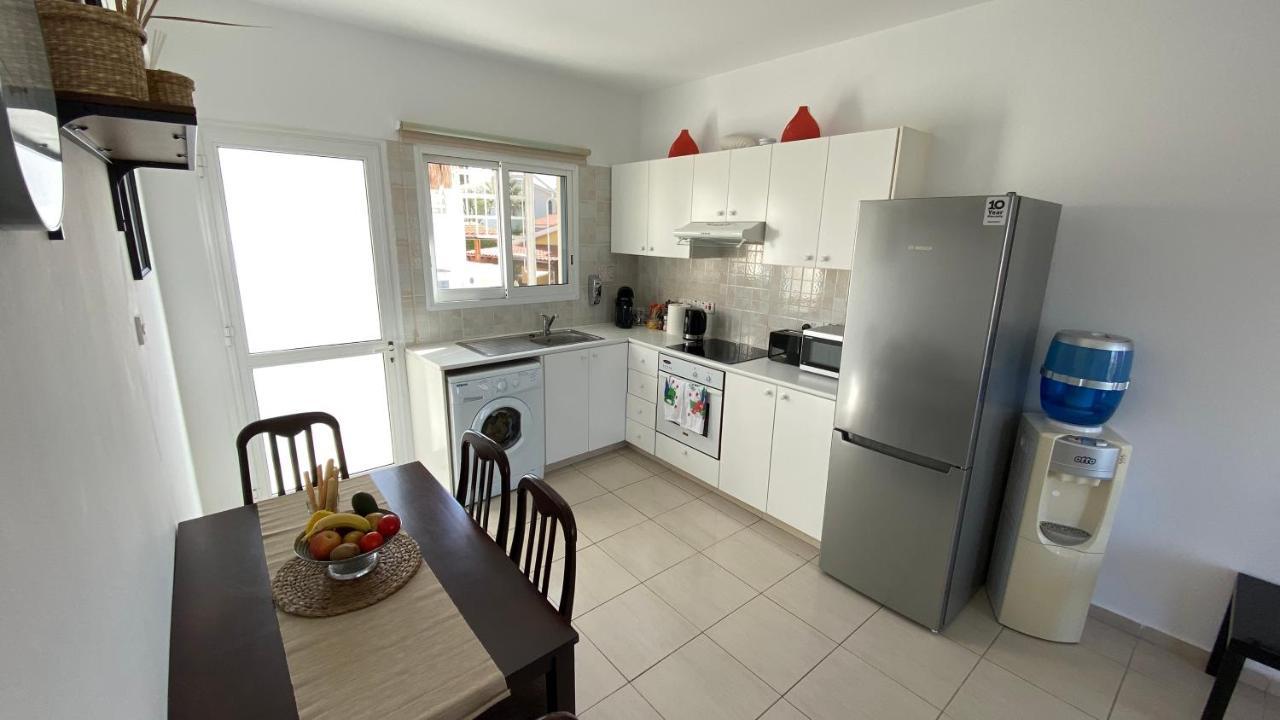 Roof Terrace & Sea View Entire Apartment Peyia Esterno foto