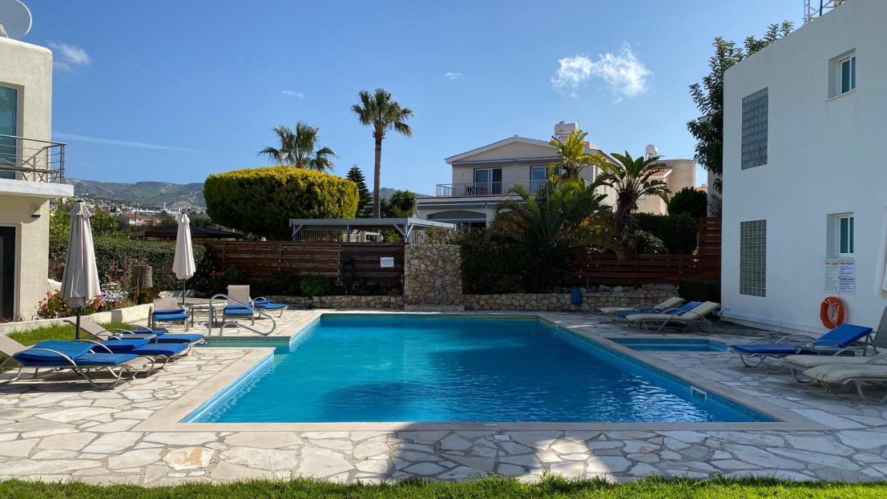 Roof Terrace & Sea View Entire Apartment Peyia Esterno foto