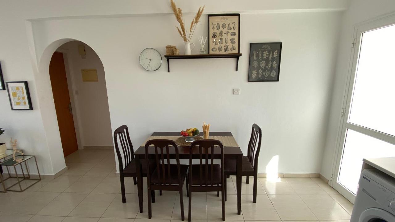 Roof Terrace & Sea View Entire Apartment Peyia Esterno foto
